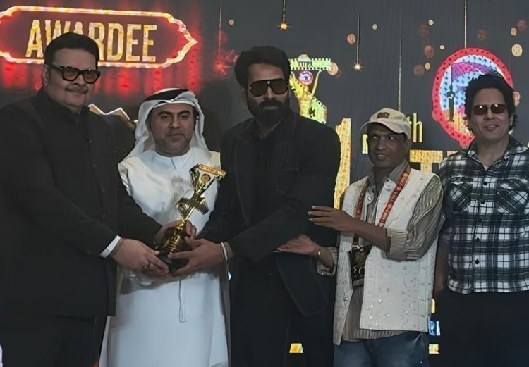 अरहान खान को इंडियन आइकॉन फिल्म अवार्ड्स में 'साल के सबसे स्टाइलिश पुरुष' का खिताब मिला