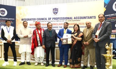 ICPA ट्रेज़री एक्सीलेंस अवॉर्ड से सम्मानित हुए REC के महाप्रबंधक (वित्त) अवनीश भारती