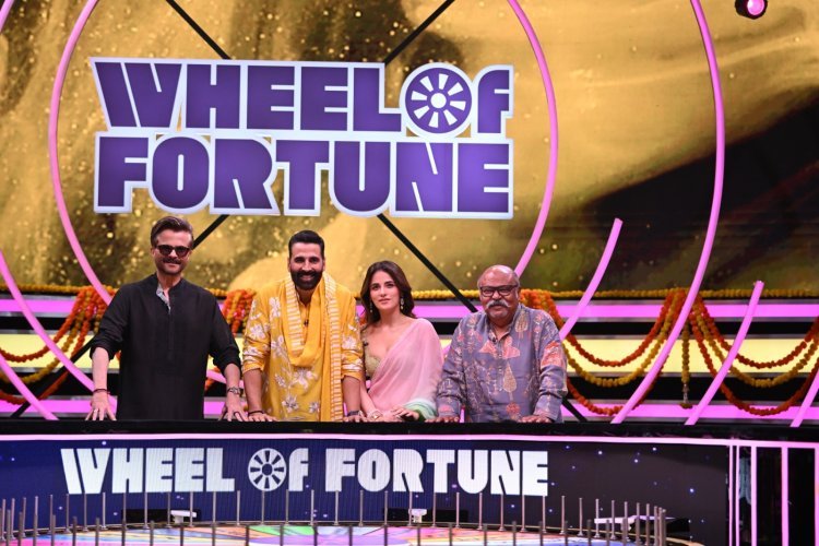 होली स्पेशल में अक्षय कुमार और राधिका मदान की धमाकेदार एंट्री, ‘व्हील ऑफ फॉर्च्यून’ पर छाया रंगों का जादू